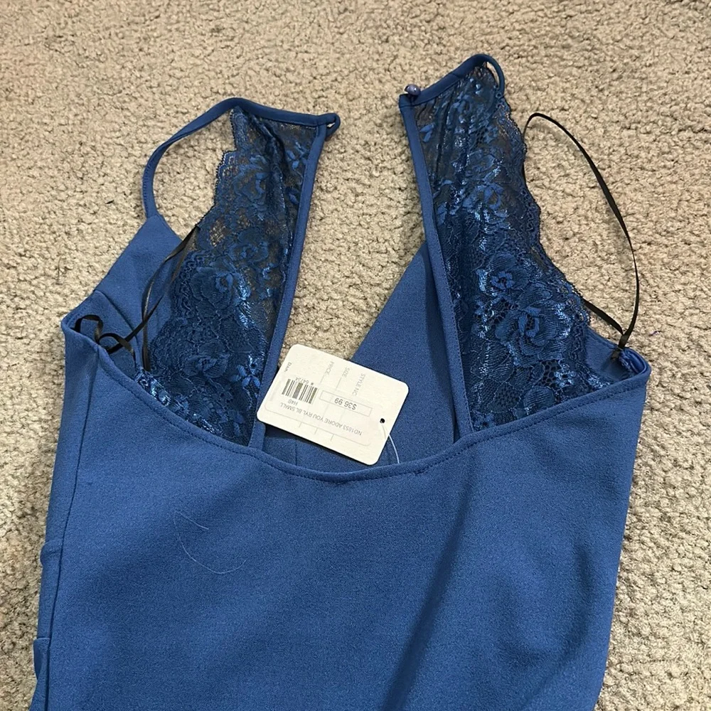 💙 BRAND NEW DRESS! 💙 - Picture 3 of 4